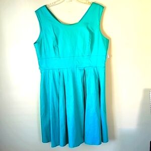 Calvin Kline Short Sleeve Scoop Neck Pleated Dress Size 16